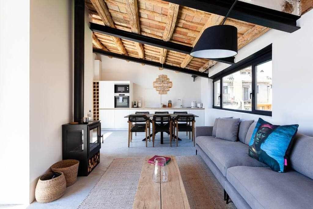 Velo Vern 3 Luxury Penthouse W Views Of City Wall Жирона Экстерьер фото
