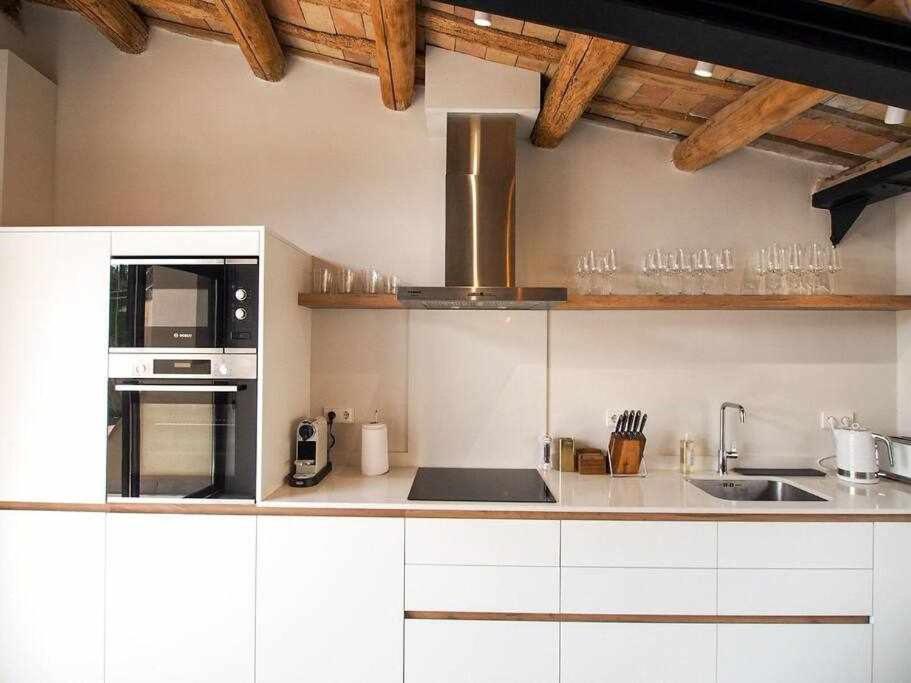 Velo Vern 3 Luxury Penthouse W Views Of City Wall Жирона Экстерьер фото